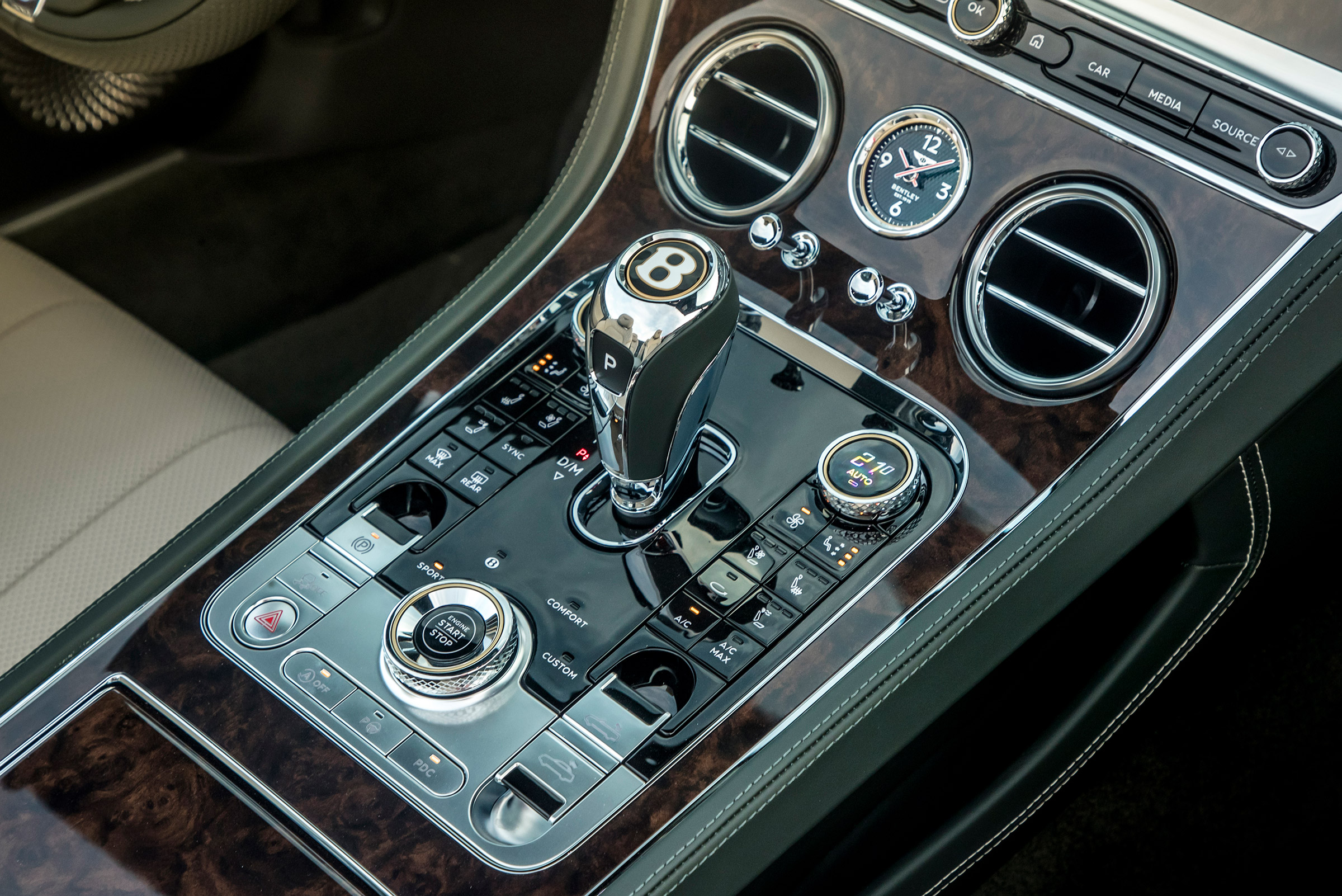 Bentley Continental GT Convertible - centre console