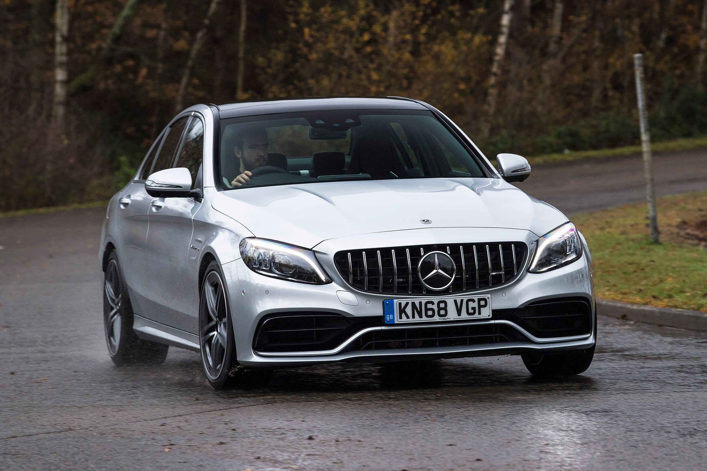 Mercedes-AMG C 63 S - front action