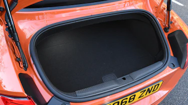 Audi TT Roadster - boot