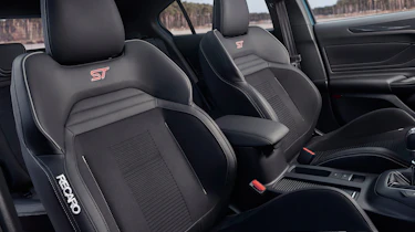 Ford Focus ST - seats