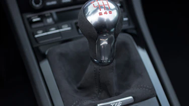 Porsche 718 Boxster T - transmission