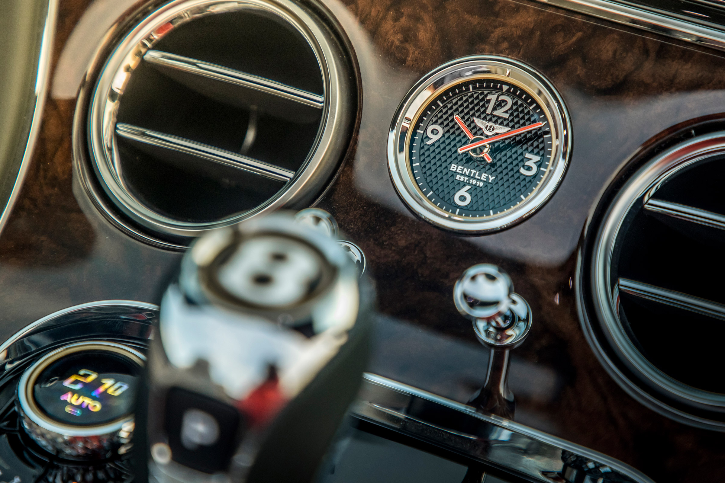 Bentley Continental GT Convertible - clock
