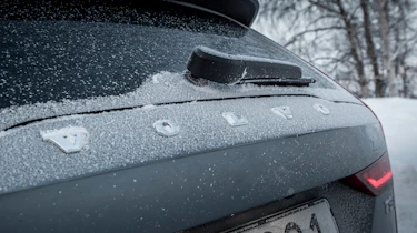 Volvo V60 Cross Country - rear Volvo badge