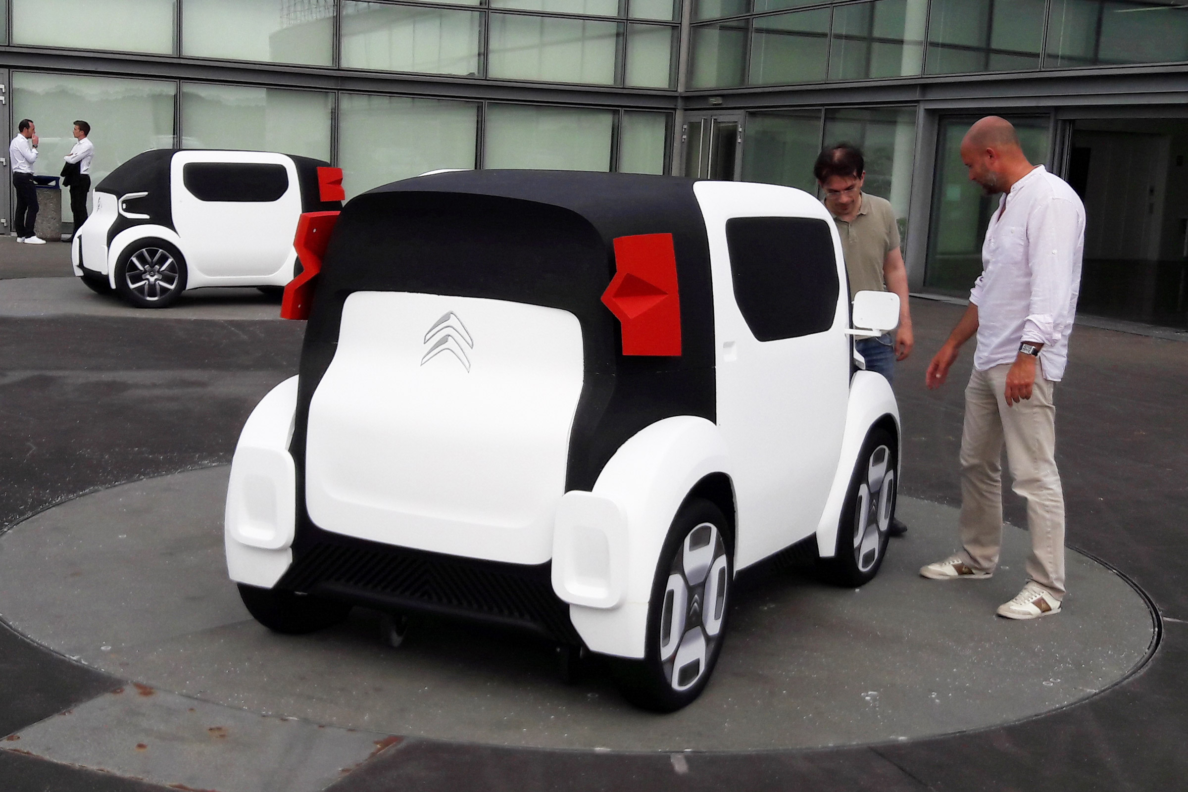 Citroen AMI ONE concept - white rear