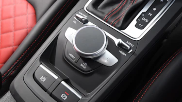 Audi SQ2 - MMI