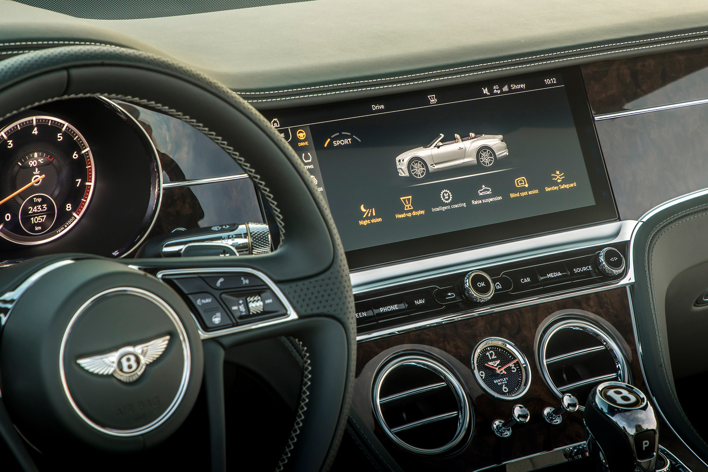 Bentley Continental GT Convertible - infotainment