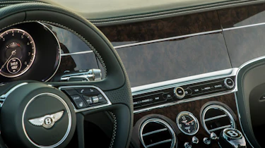 Bentley Continental GT Convertible - infotainment hidden