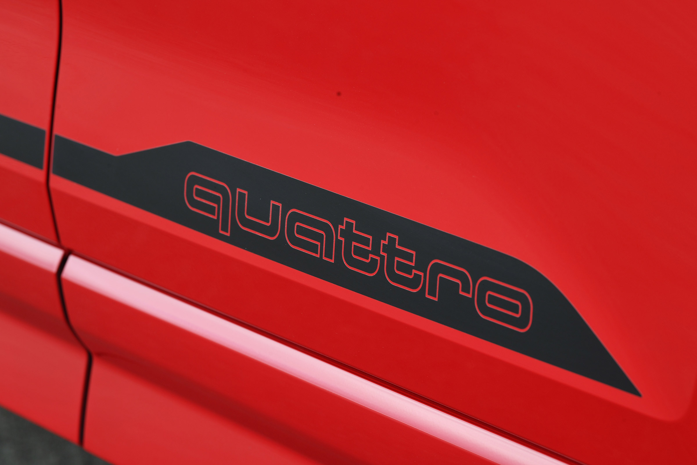 Audi SQ2 - quattro badge