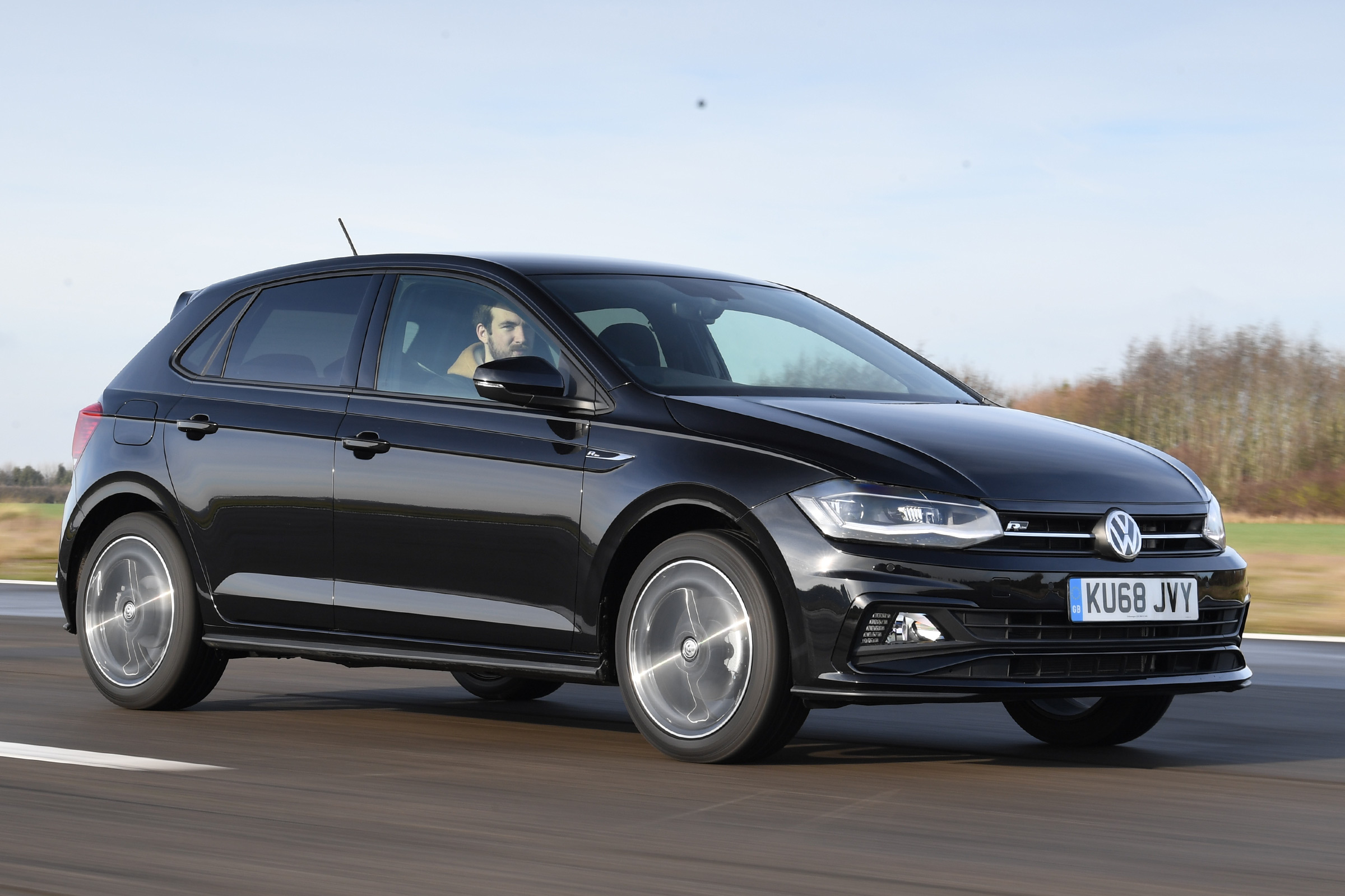 vw polo tracking front quarter