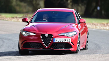Alfa Romeo Giulia Quadrifoglio - front cornering