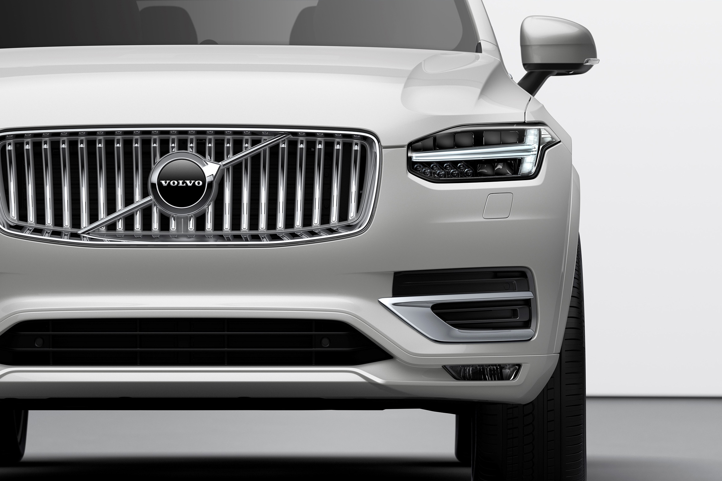 Volvo XC90 facelift - front