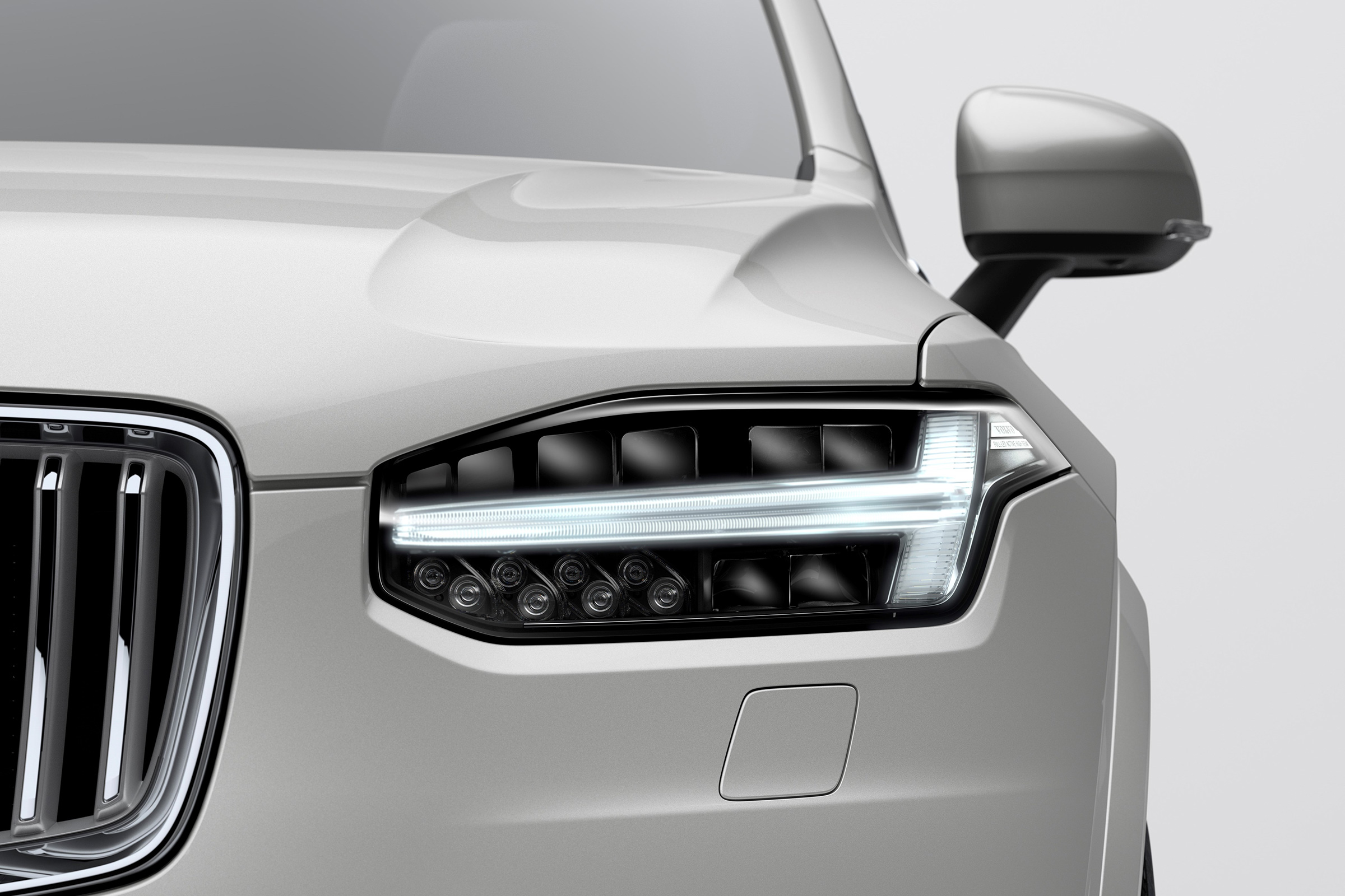 Volvo XC90 facelift - headlight