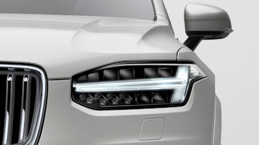 Volvo XC90 facelift - headlight