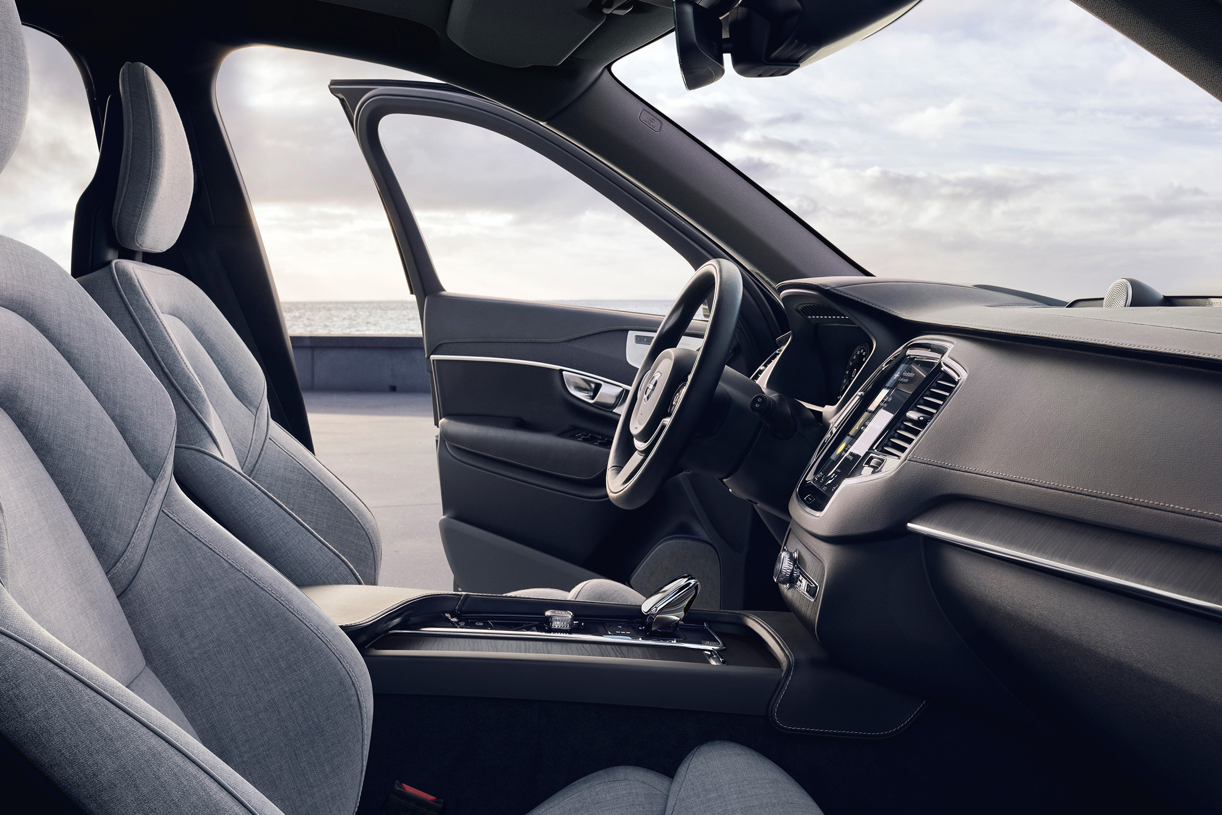 Volvo XC90 facelift - interior