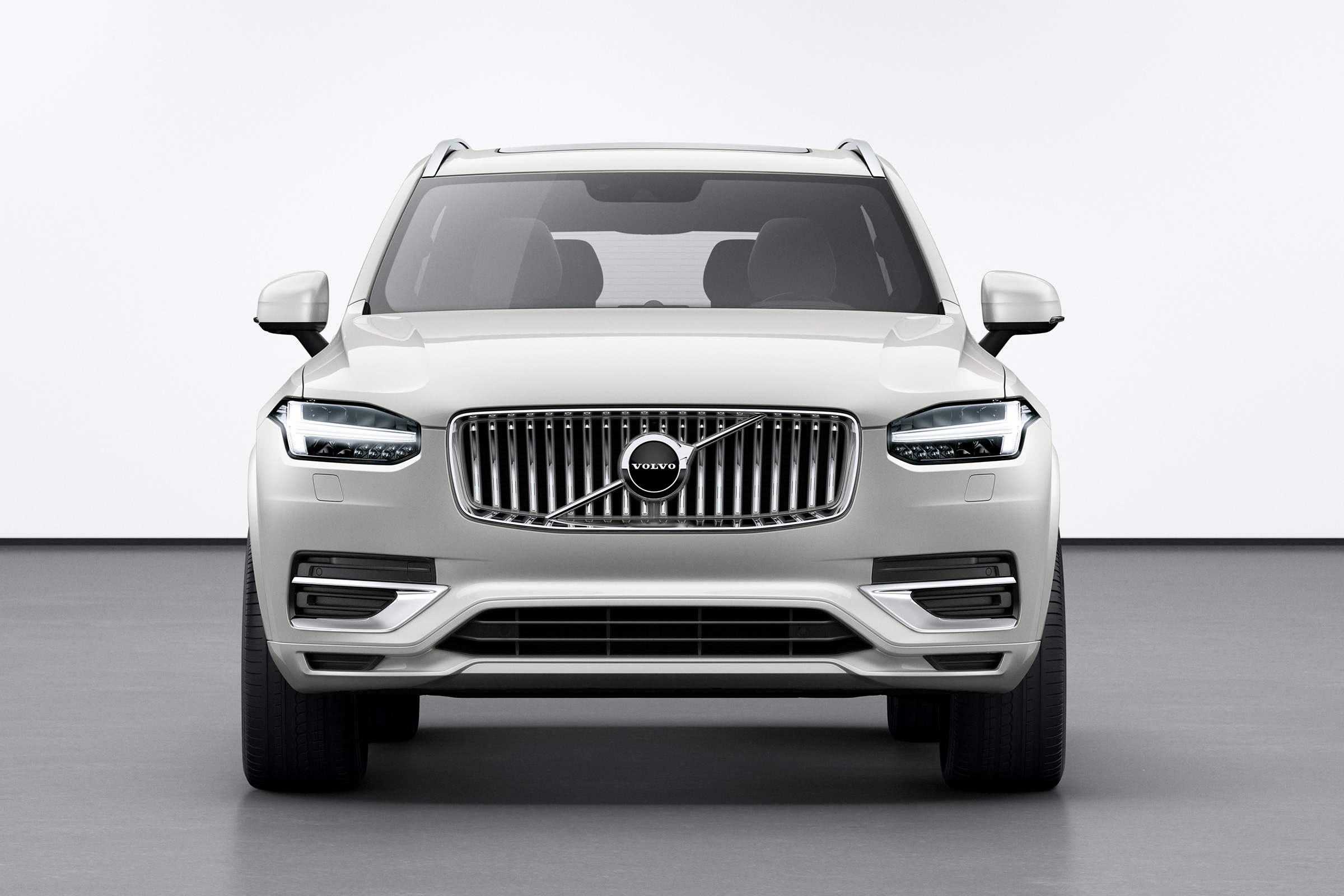 Volvo XC90 facelift - front