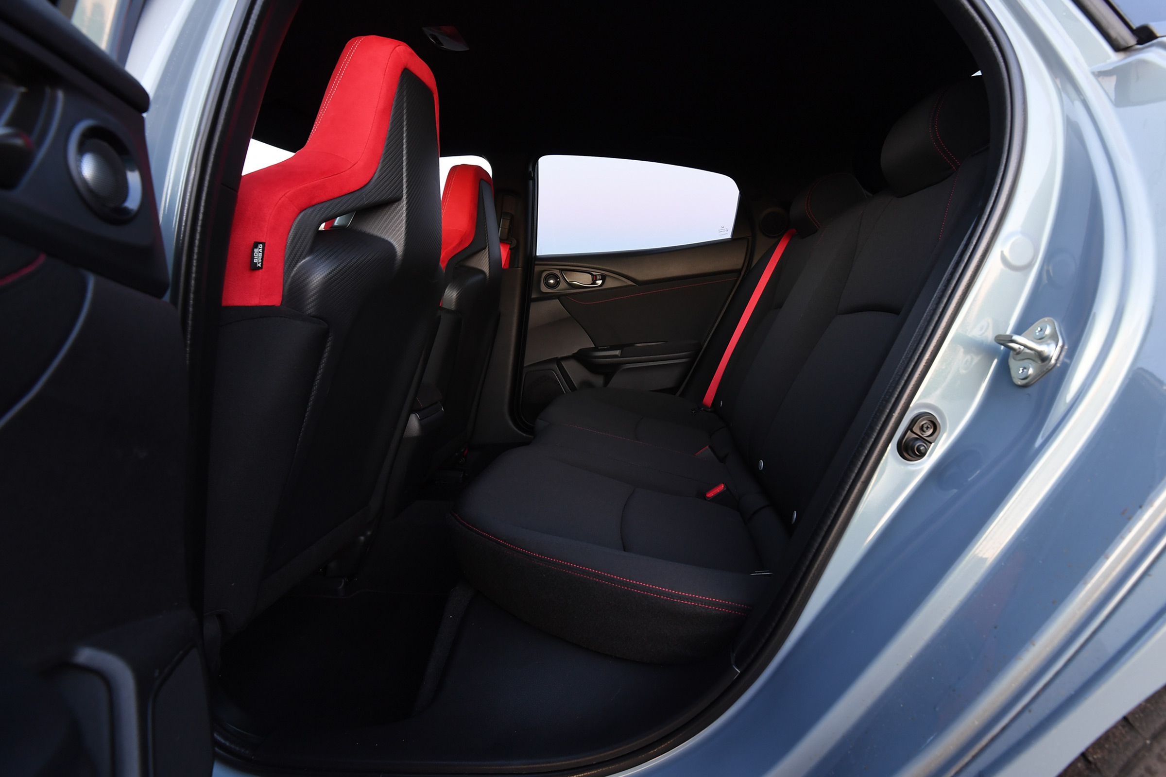honda civic type r rear seats