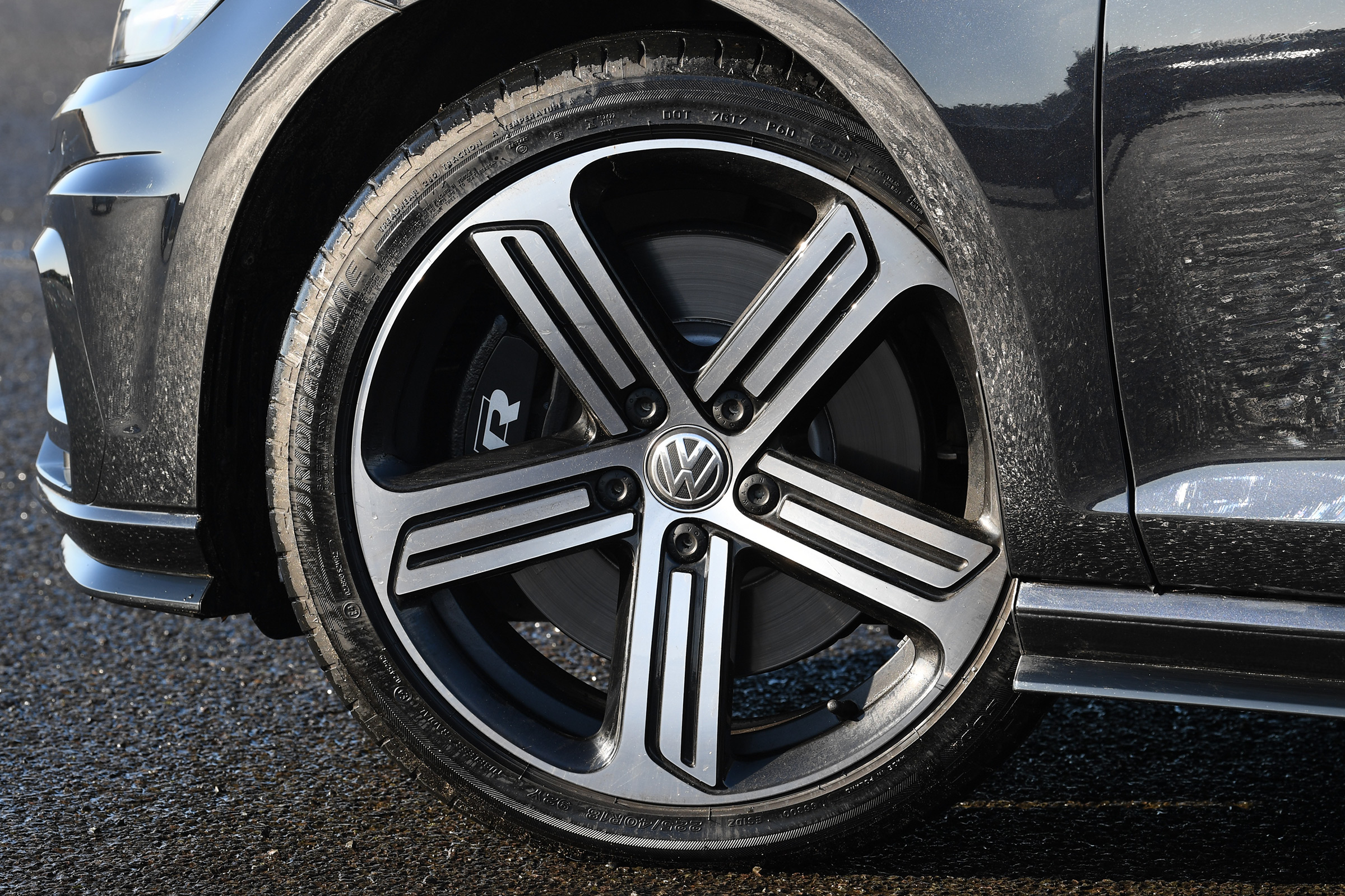 volkswagen golf r alloy wheel