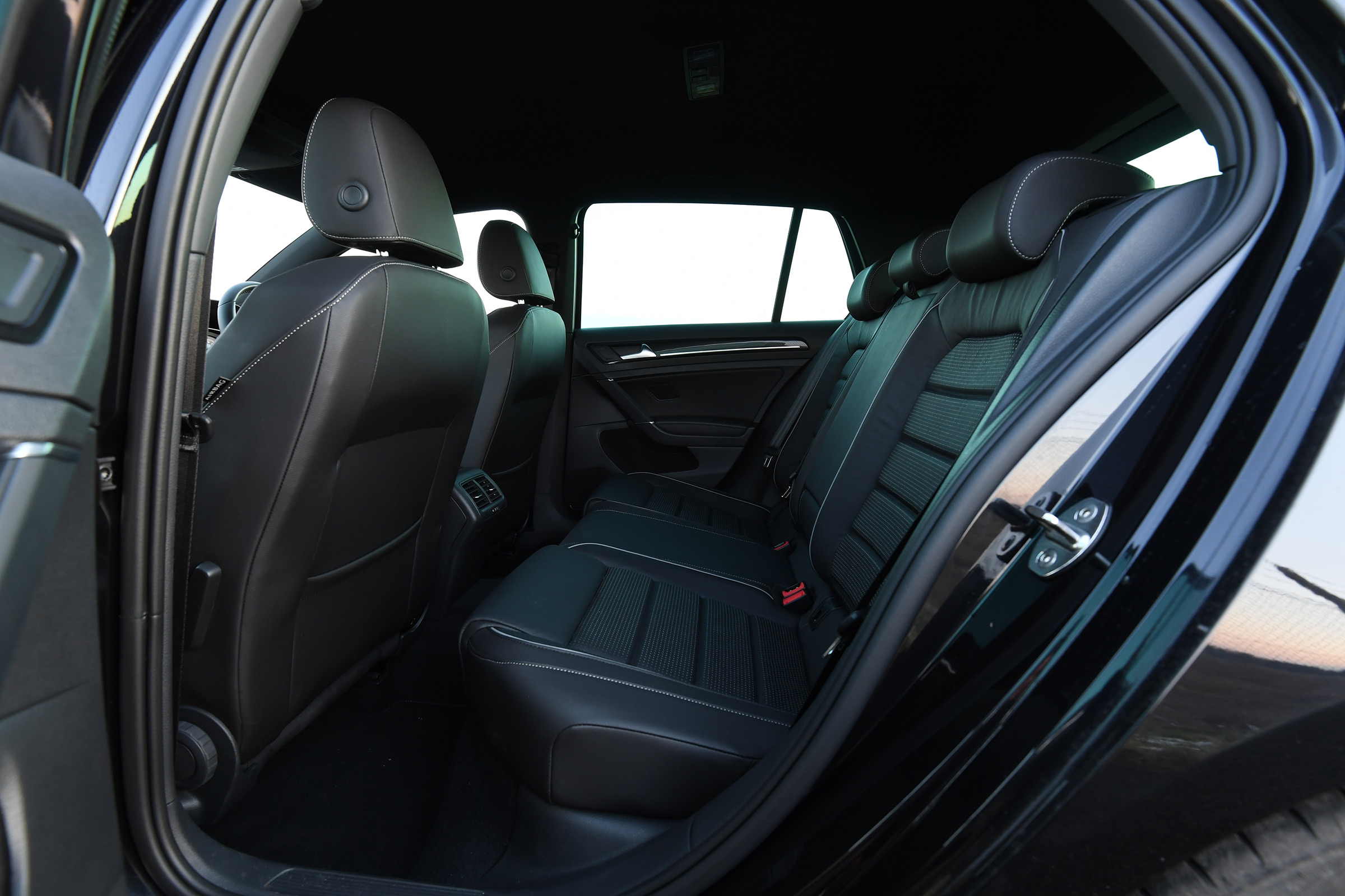 volkswagen golf r rear seats