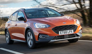 Ford Focus Active - front tracking