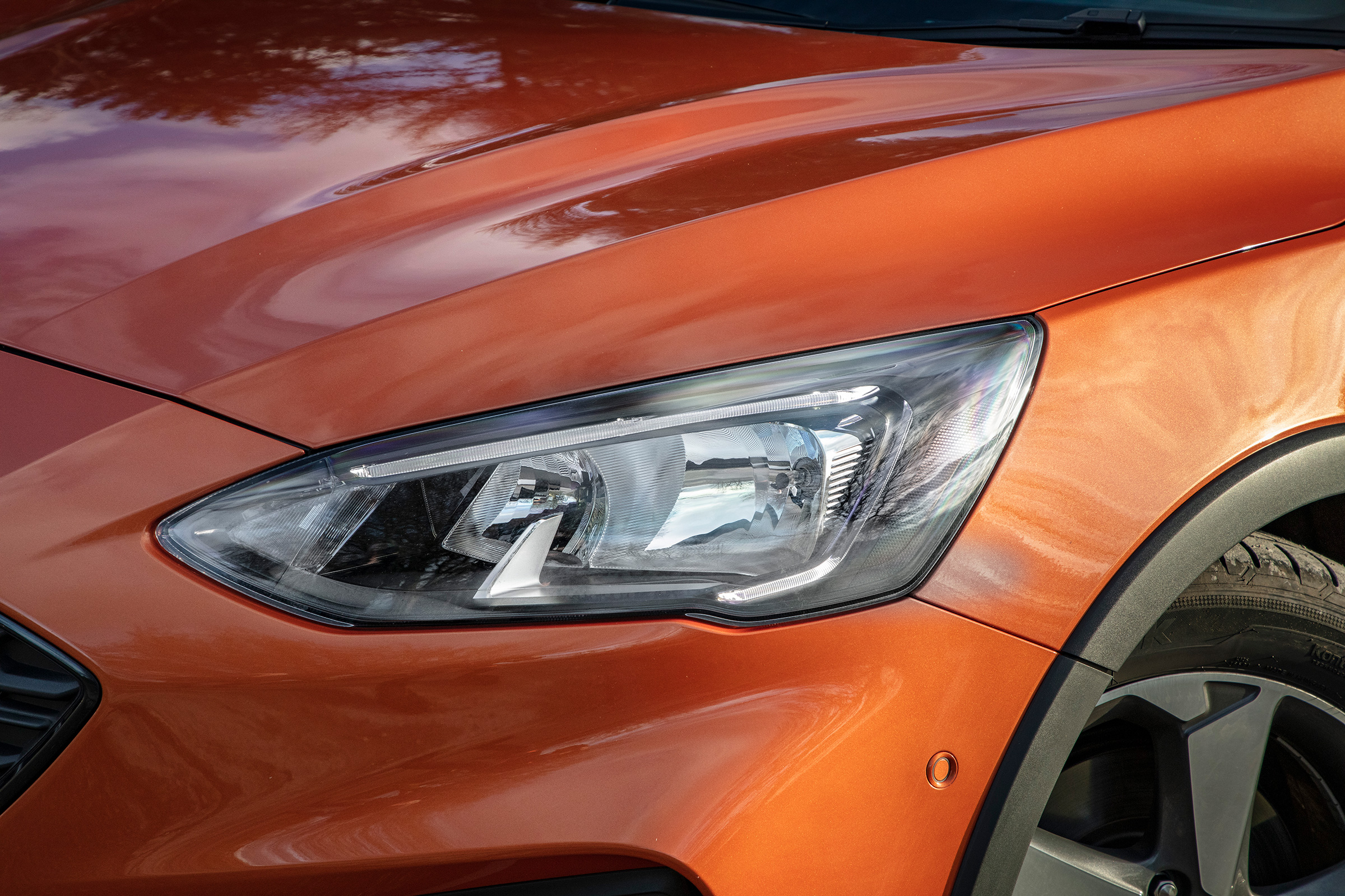 Ford Focus Active - headlight