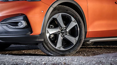 Ford Focus Active - wheel
