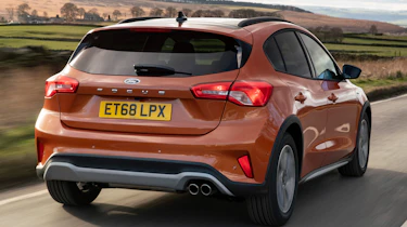 Ford Focus Active - rear tracking
