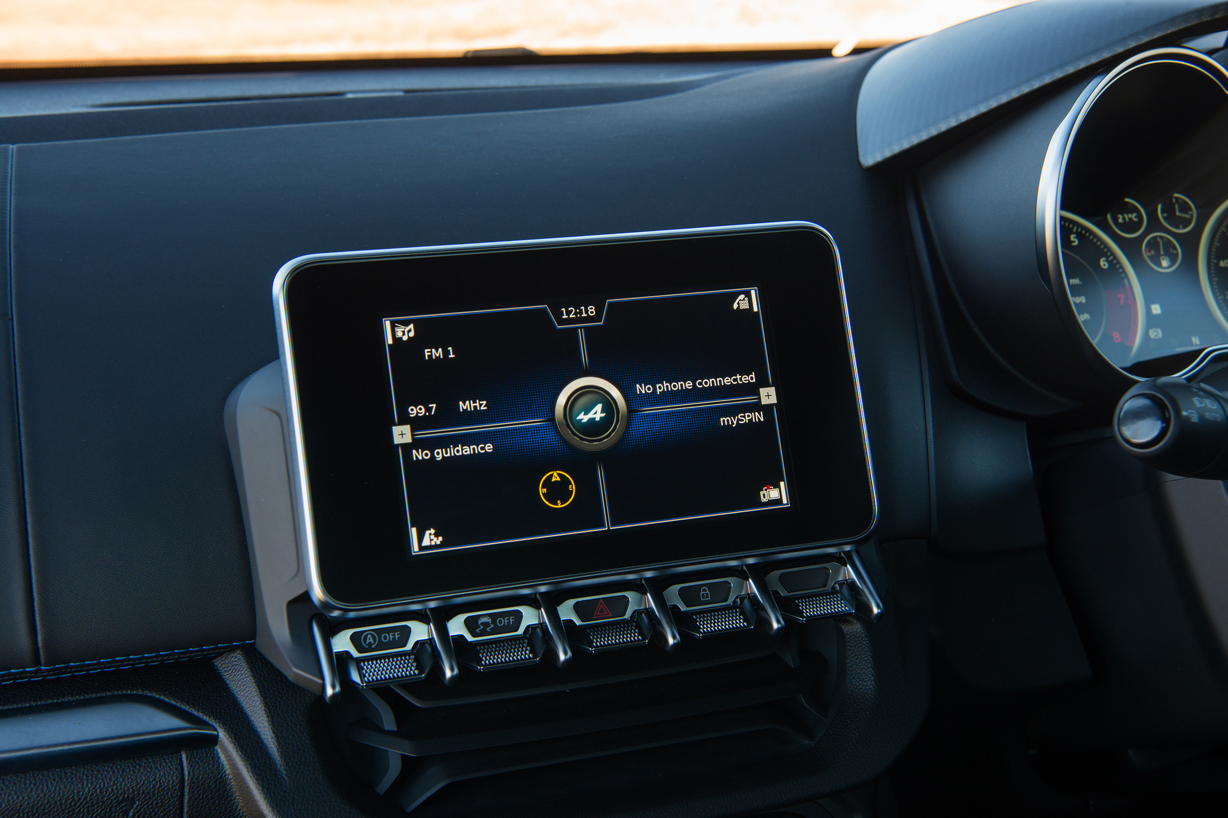 Alpine A110 Pure - infotainment