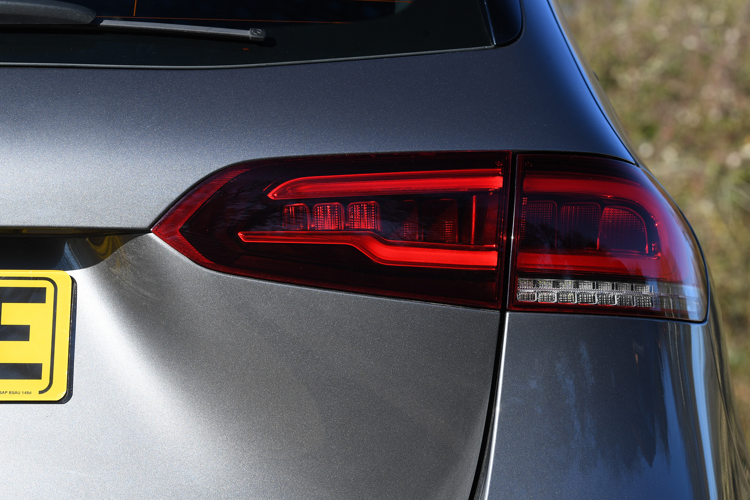 Mercedes b-class rear light