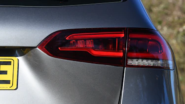 Mercedes b-class rear light