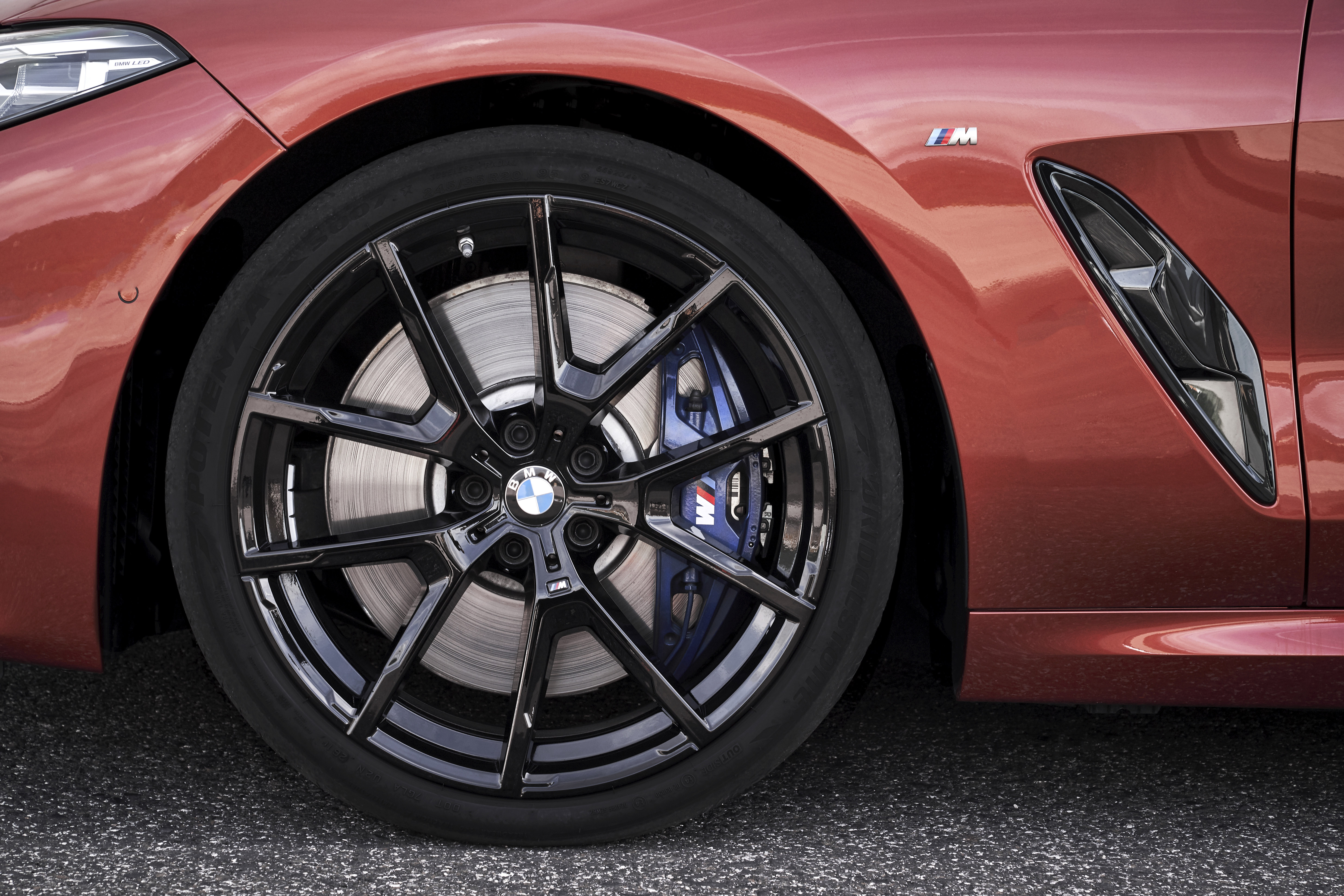 BMW M850i wheel