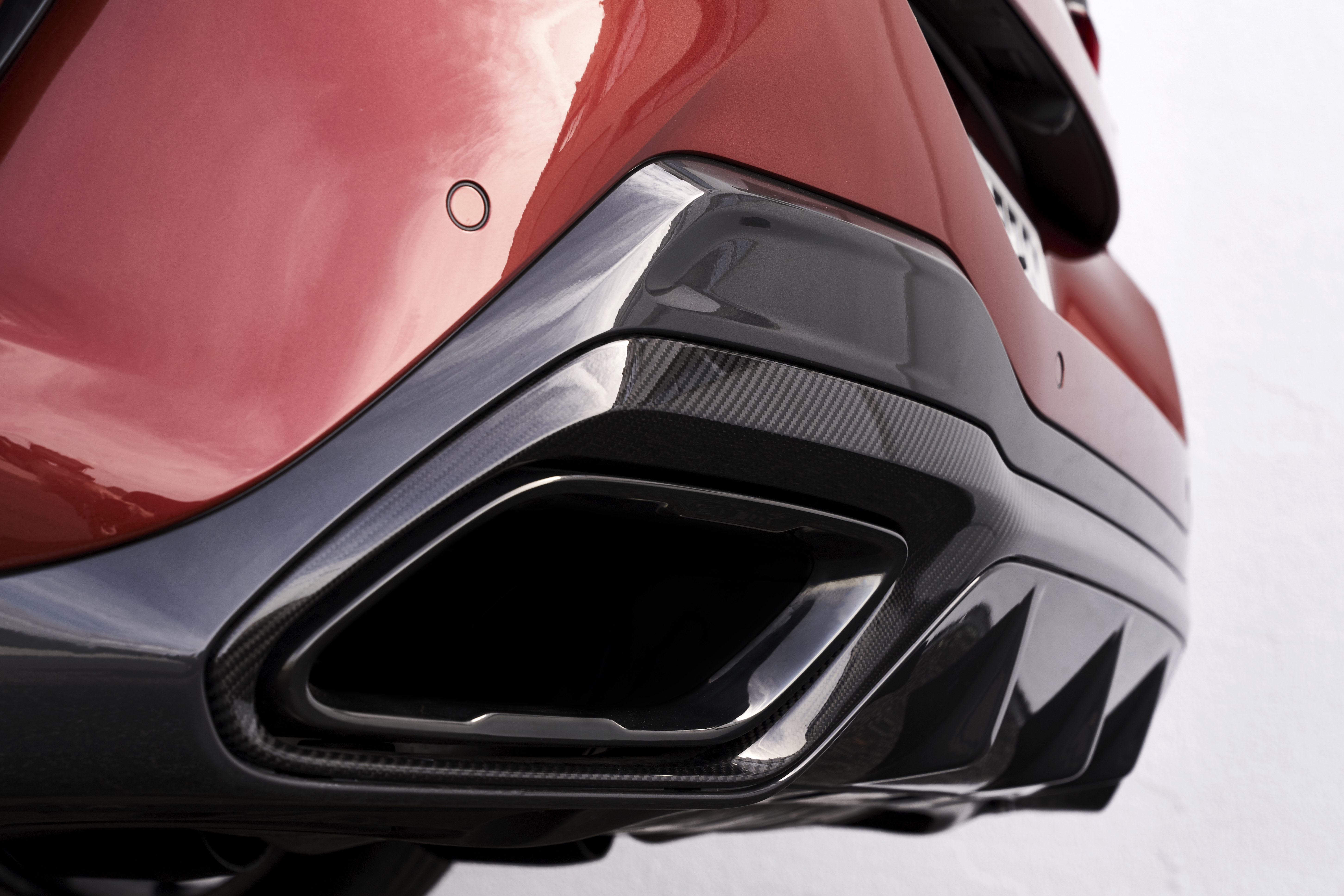 BMW M850i diffuser