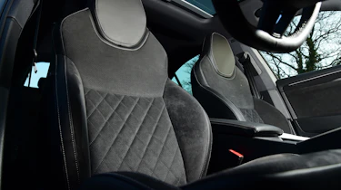 Skoda Superb Sportline - front seats