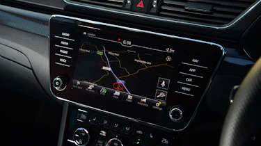 Skoda Superb Sportline - navigation