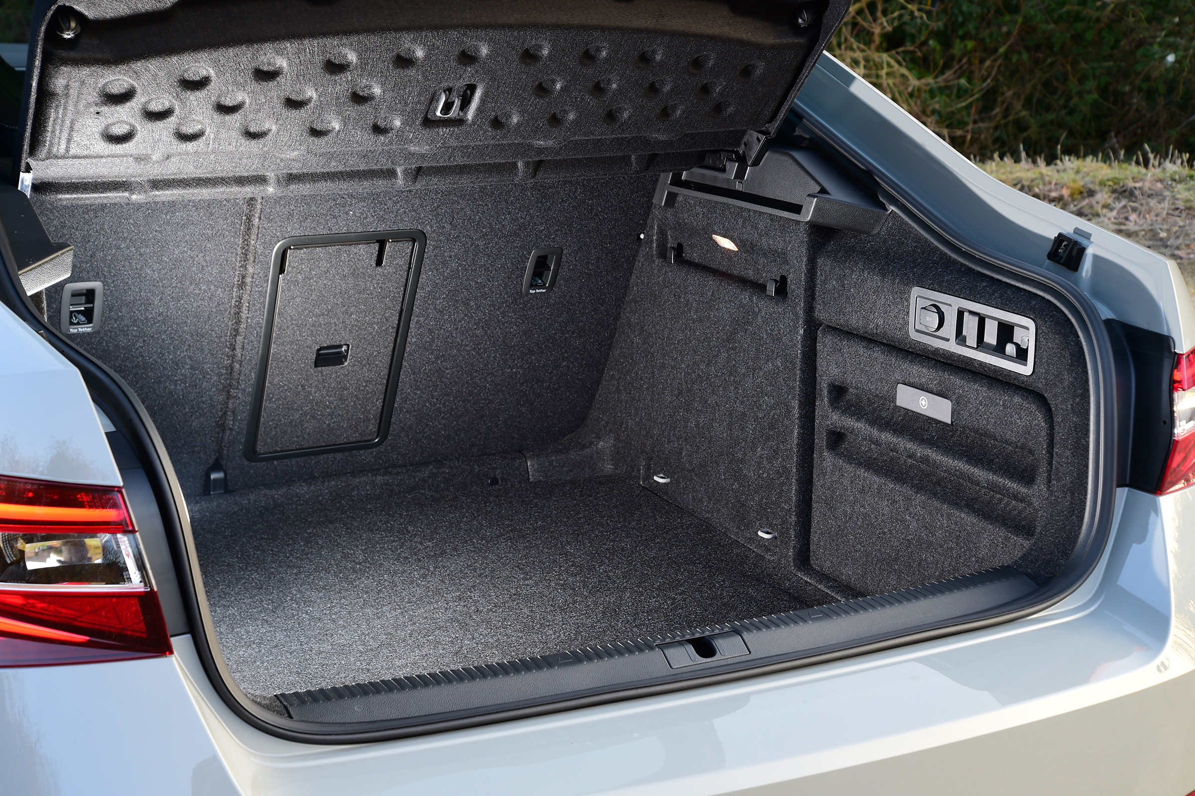 Skoda Superb Sportline - boot
