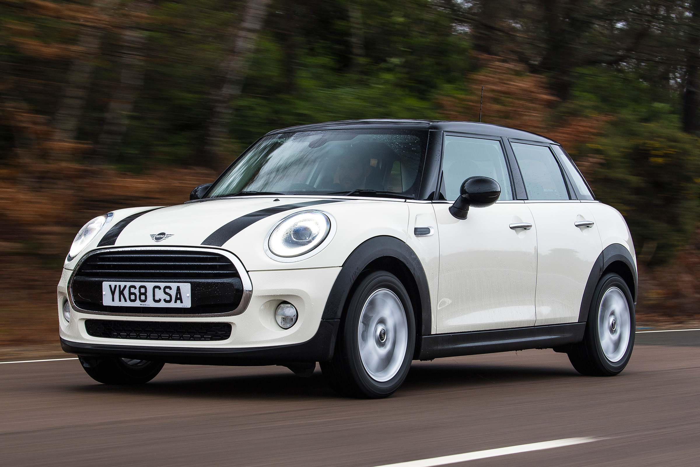 mini cooper classic 5-door tracking front quarter