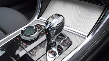 BMW 8 Series gear lever