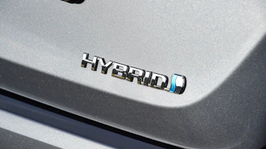 Toyota Corolla saloon - badge