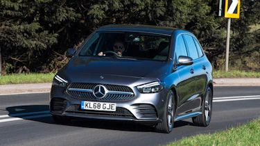 Mercedes B 200 d - front cornering
