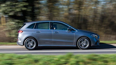 Mercedes B 200 d - side