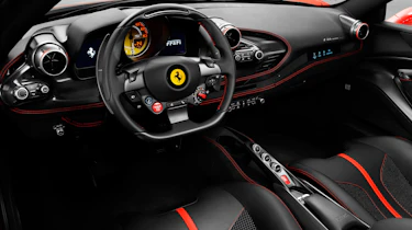 Ferrari F8 Tributo - dash