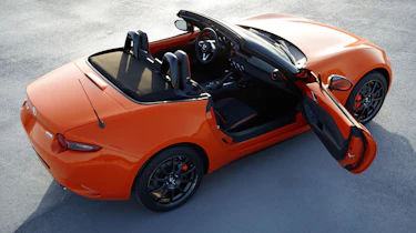 Mazda MX-5 30th Anniversary Edition - door open