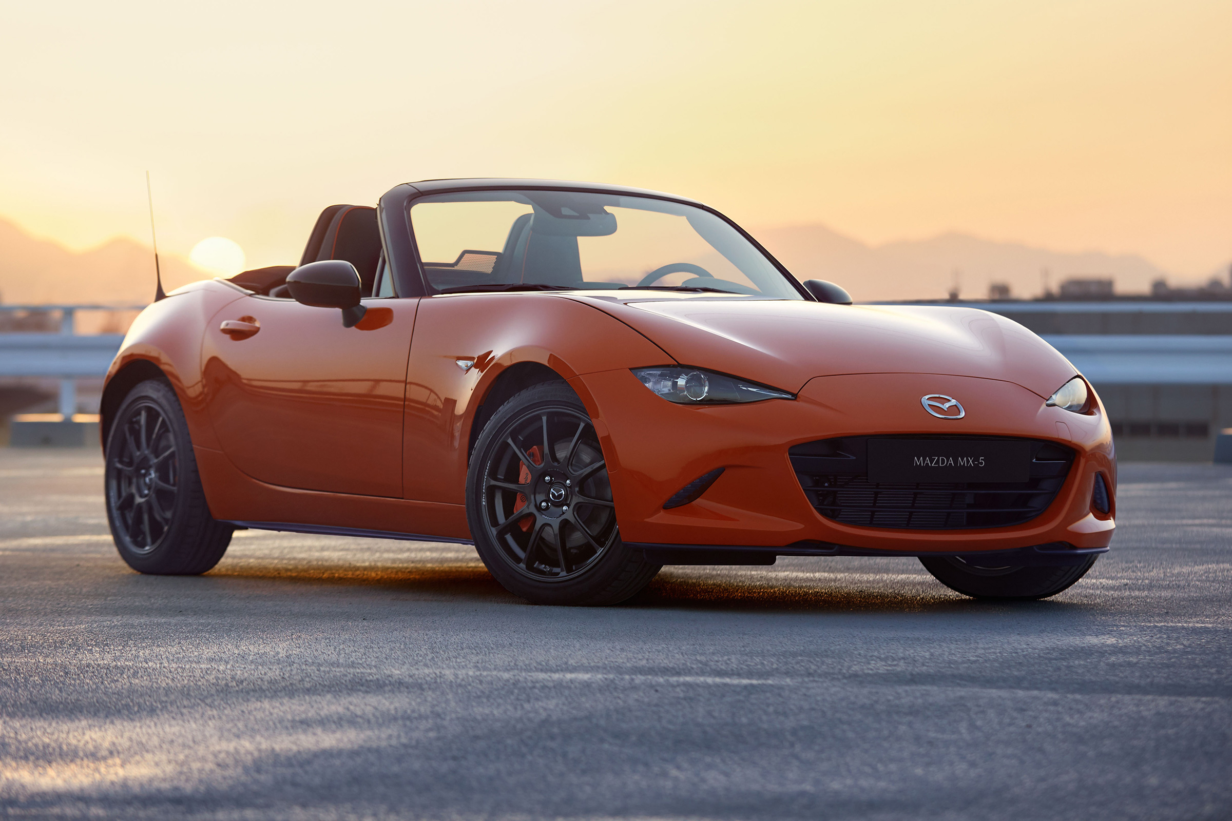 Mazda MX-5 30th Anniversary Edition - front static