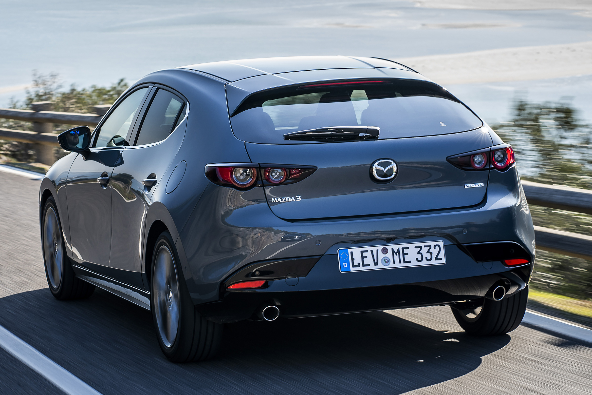 Mazda 3 - rear tracking