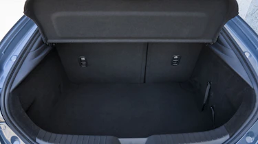 Mazda 3 - boot