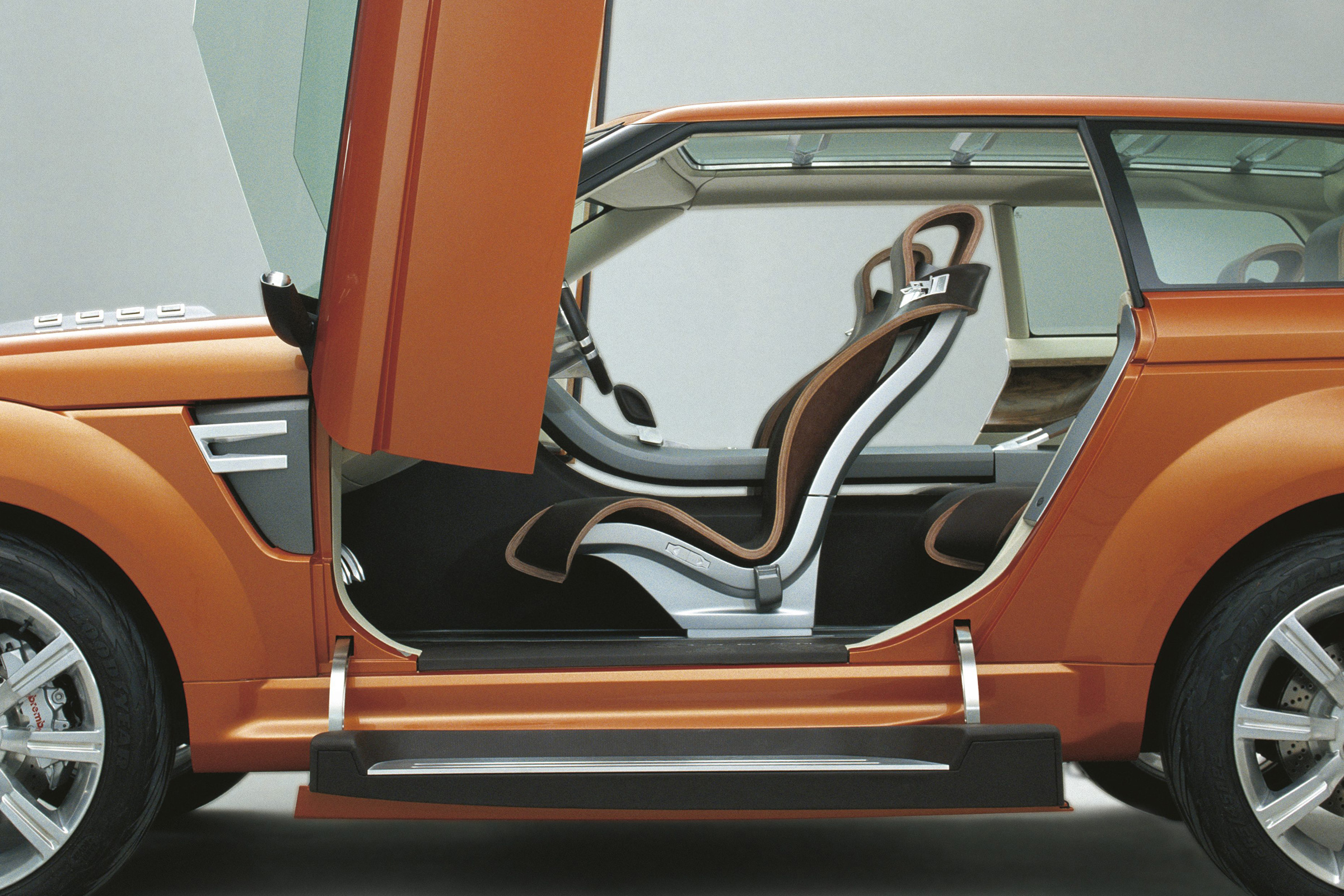 Range Stormer interior