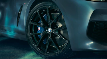 BMW 8 Series Coupe First Edition - wheel