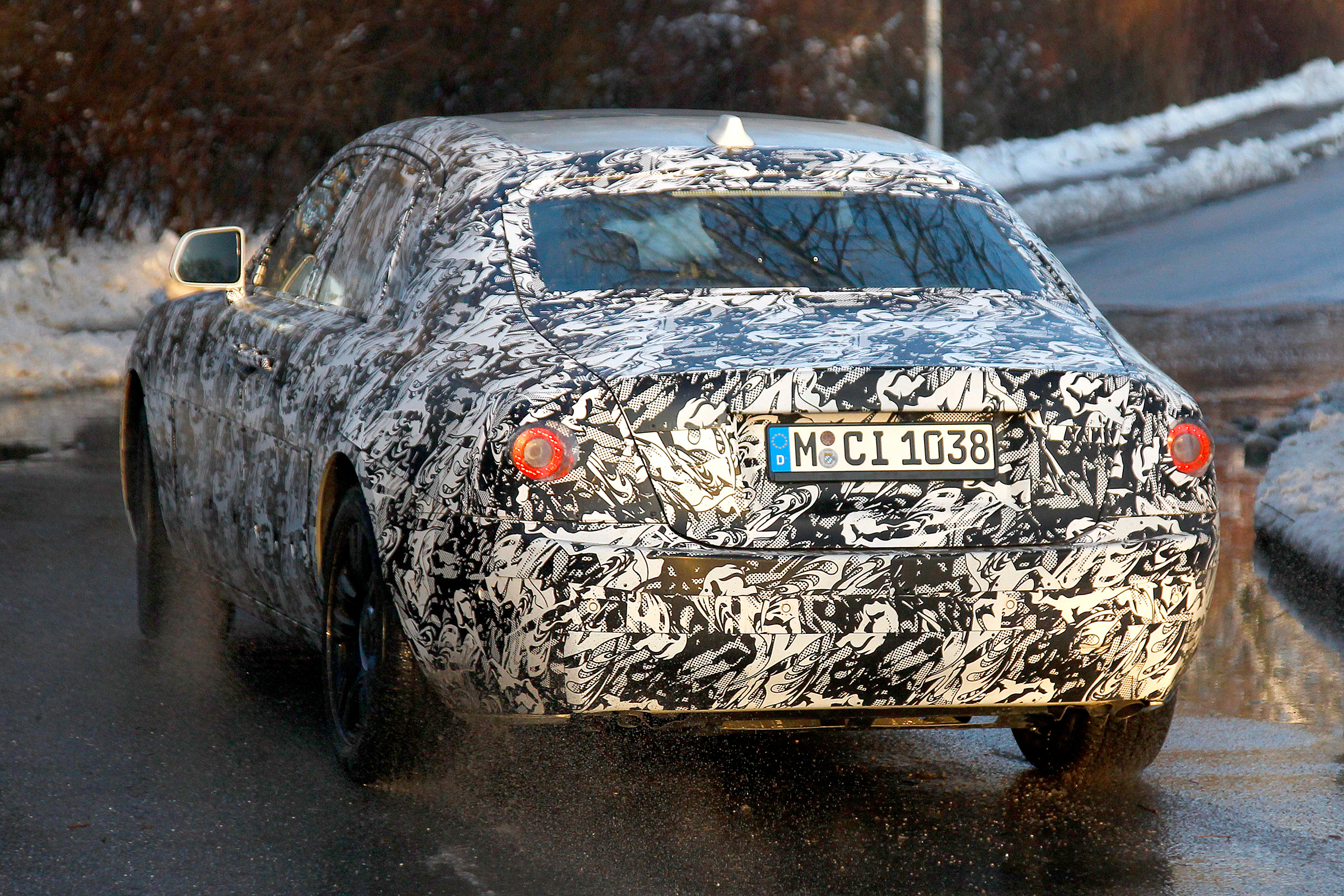 Rolls-Royce Ghost spies - rear