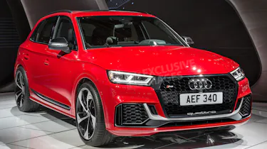 red Audi RS Q5