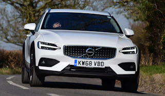 Volvo V60 Cross Country - front