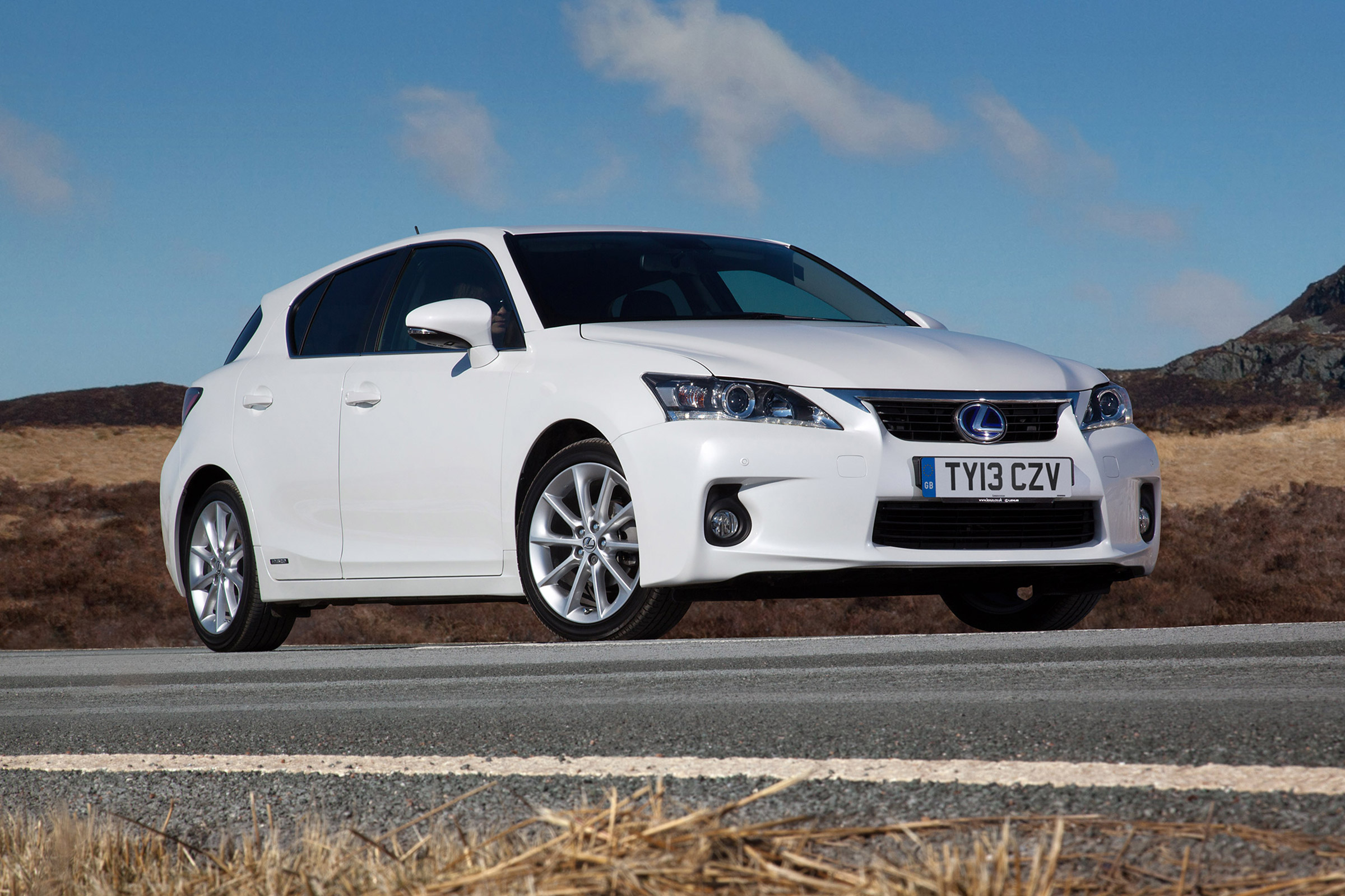 Used Lexus CT - front